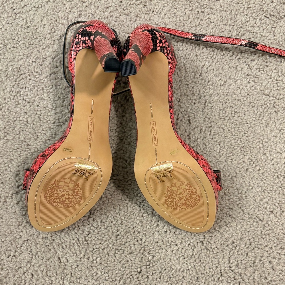 Vince Camuto Balindia Heels - Picture 2 of 4